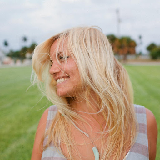 Kristin Bruce Photo 35