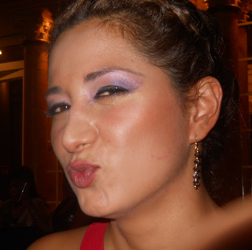 Erika Morales Photo 33