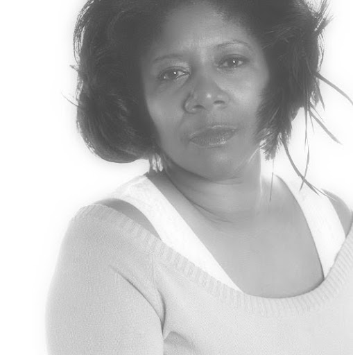 Linda Snowden Photo 6