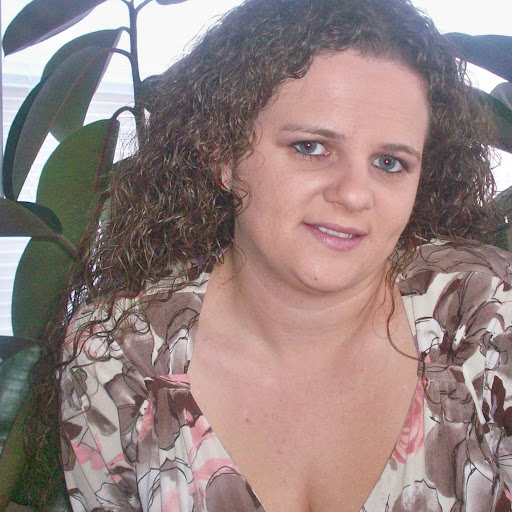 Holly Lopez Photo 13