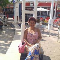 Gloria Torres Photo 43