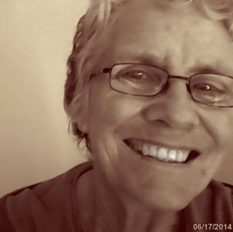 Teresa Lynch Photo 10