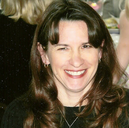 Lori Armstrong Photo 30
