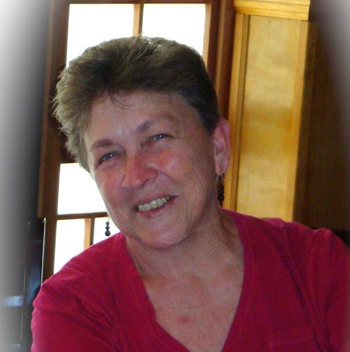 Brenda Poole Photo 17