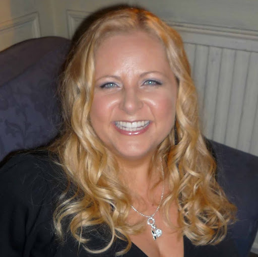 Debbie Howe Photo 37