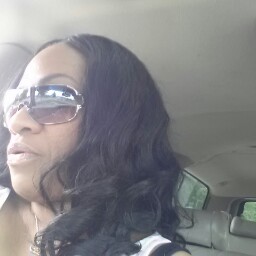 Angela Womack Photo 21