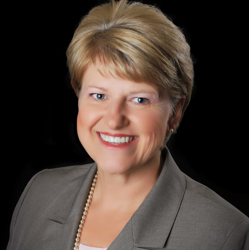 Janet Schwarz Photo 16