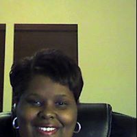 Shellie Thomas Photo 10