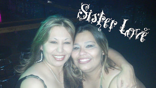Andrea Vargas Photo 29