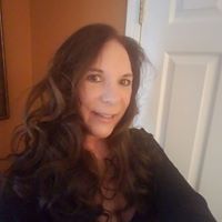 Helen Vickers Photo 21