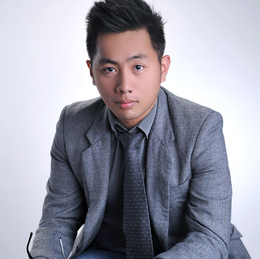 Leo Adrian Photo 8