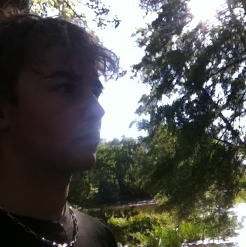 Aaron Lozano Photo 7