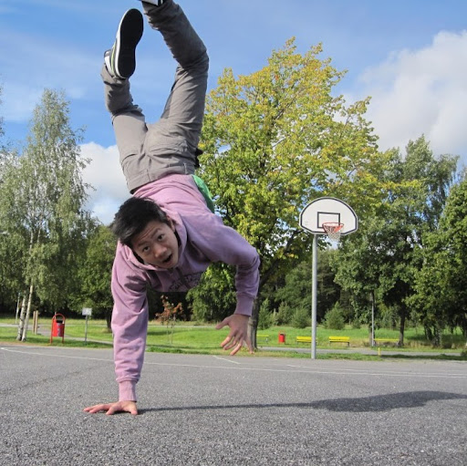 Jimmy Trinh Photo 5