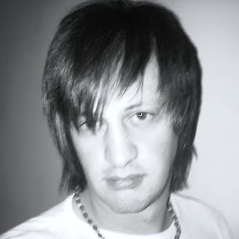 Leon Hendricks Photo 25