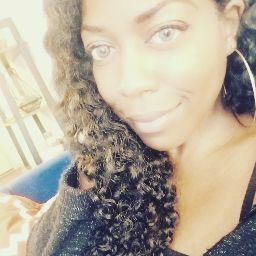 Nadia Davis Photo 47