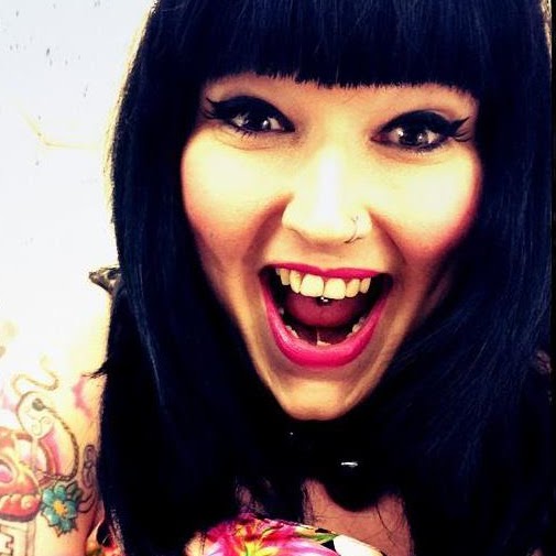 Lisa Lister Photo 19
