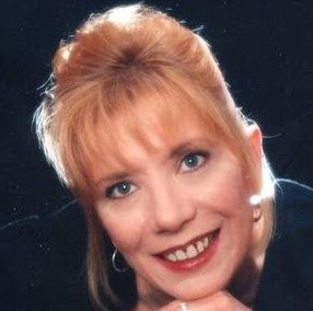 Joanne Ross Photo 35