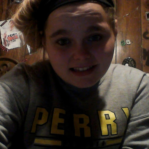 Alyssa Adams Photo 11