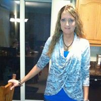 Amanda Armstrong Photo 26