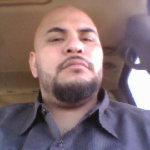 Israel Valle Photo 39