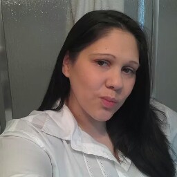 Elizabeth Martinez Photo 19