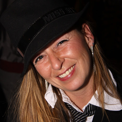Sandra Clement Photo 32