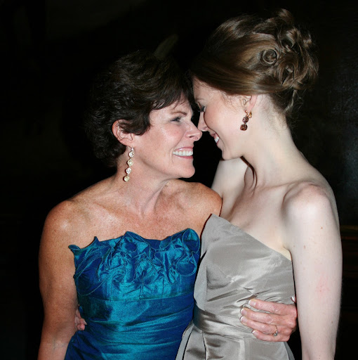 Colleen Ferguson Photo 17