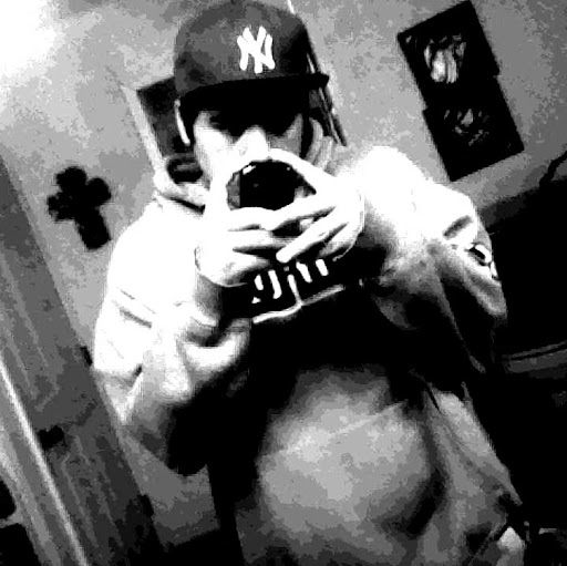 Roman Rios Photo 31