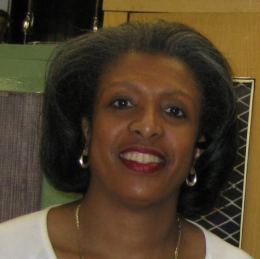 Sonia Edwards Photo 27