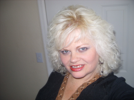Barbara Harvey Photo 30