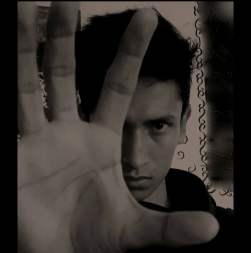 Manuel Tapia Photo 35