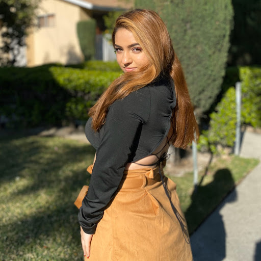 Elizabeth Ramirez Photo 8