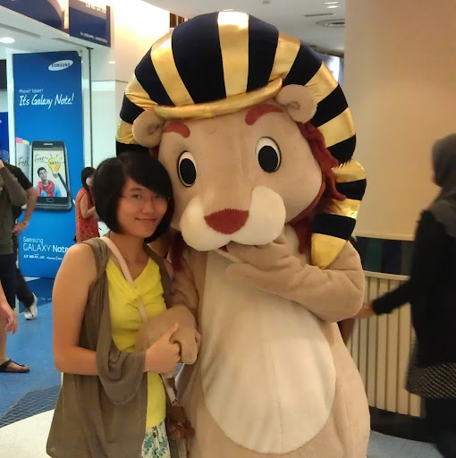 Xin Sun Photo 22