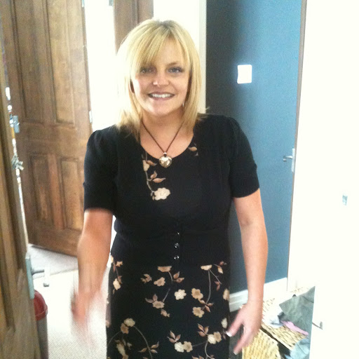 Anita Neal Photo 16