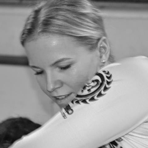Claire Higgins Photo 26
