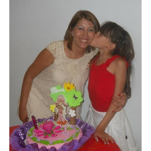 Veronica Borquez Photo 7