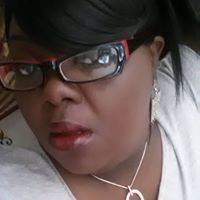 Stephanie James Photo 44