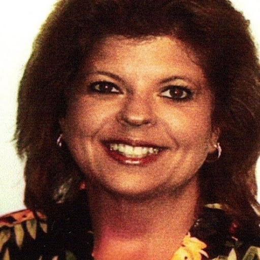 Janet Amos Photo 12