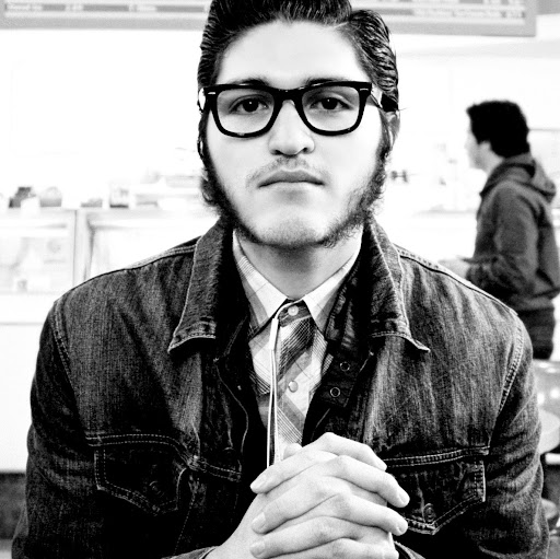 Alejandro Luna Photo 34