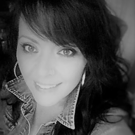 Lisa Hales Photo 39