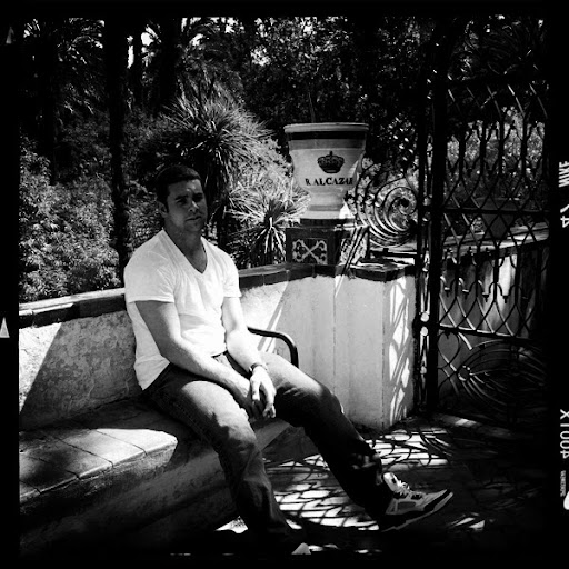 Sean Barker Photo 16