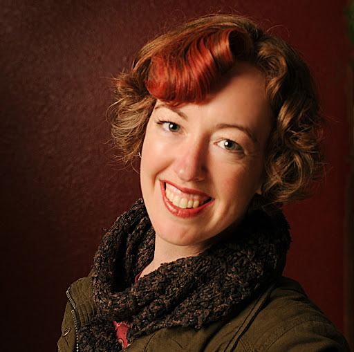 Julie Watts Photo 46
