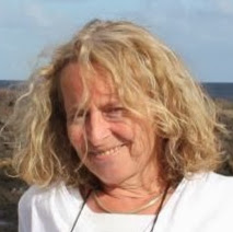 Evelyn Roth Photo 38