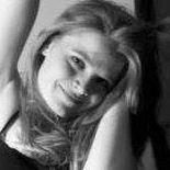 Sara Hopkins Photo 33
