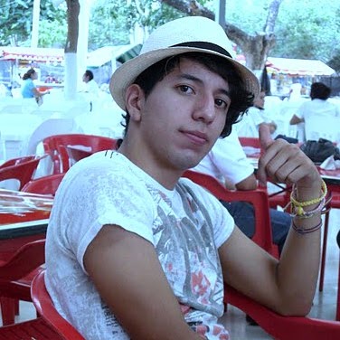 Hugo Ayala Photo 28