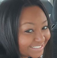 Tiffani Robinson Photo 8