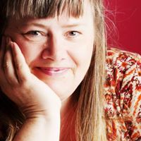 Angela Moller Photo 3