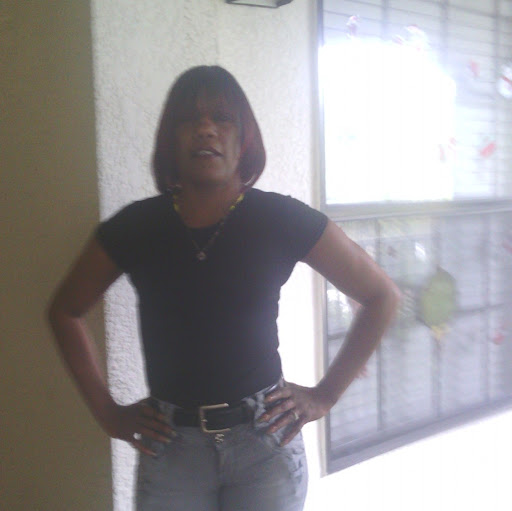 Nancy Burgos Photo 37