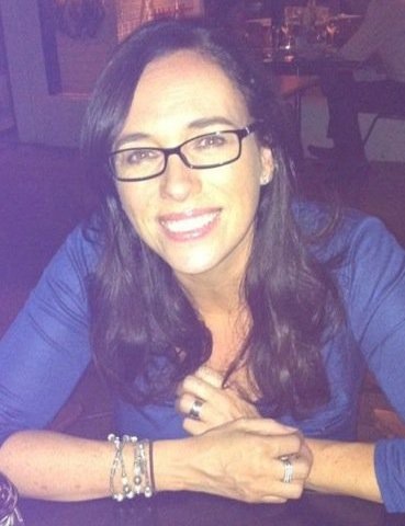 Donna Evans Photo 13