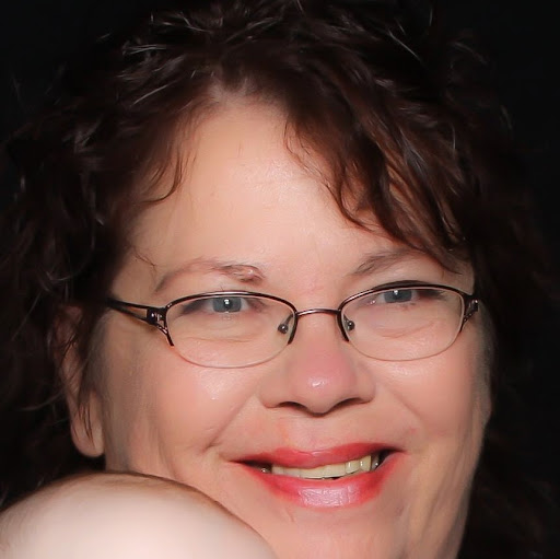 Lorraine Wright Photo 15